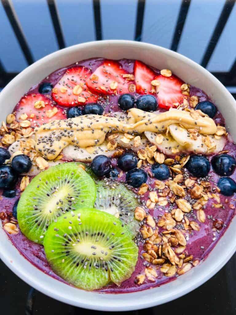 protein-rich acai bowl