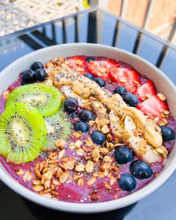 protein-rich acai bowl